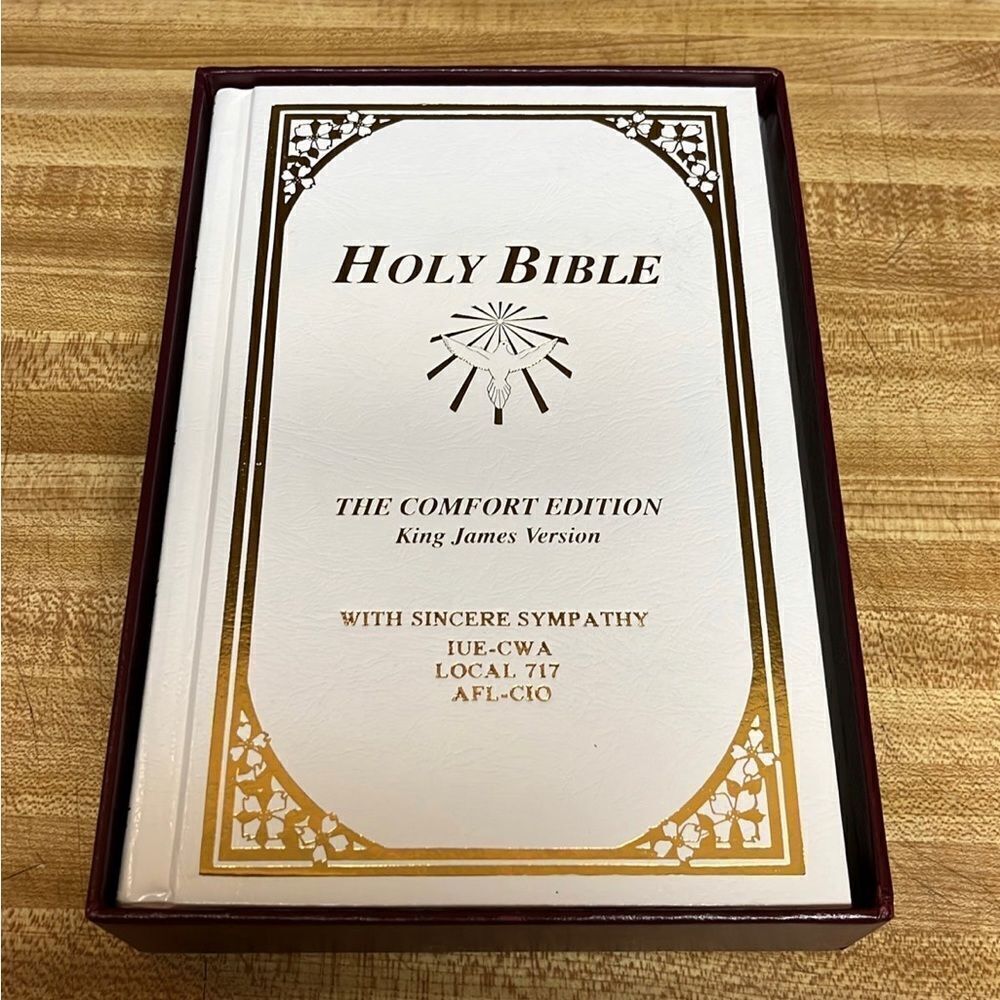 Holy Bible The Comfort Edition King James Version United Bible Services 1965 New